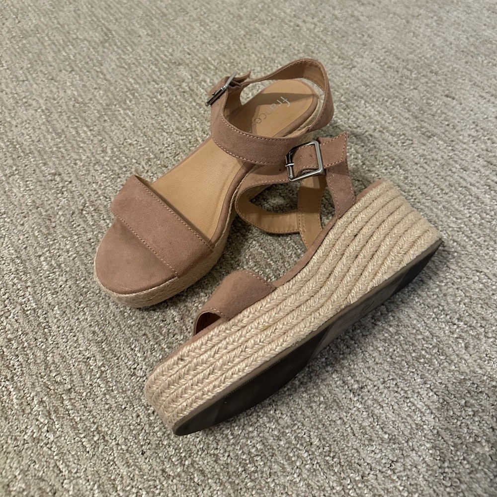Nude woven bottom platform sandals, size 7